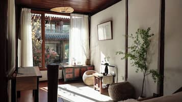 Comfort Double Room, Mountain View | Desk, laptop workspace, blackout curtains, soundproofing