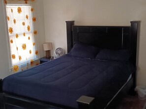 2 bedrooms, iron/ironing board, WiFi, bed sheets