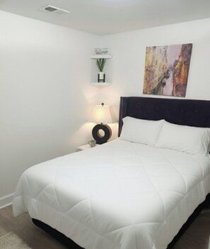 2 bedrooms, desk, iron/ironing board, free WiFi