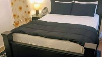 2 bedrooms, desk, iron/ironing board, free WiFi