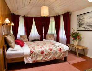 4 chambres, fer et planche Ă repasser, Wi-Fi, literie fournie