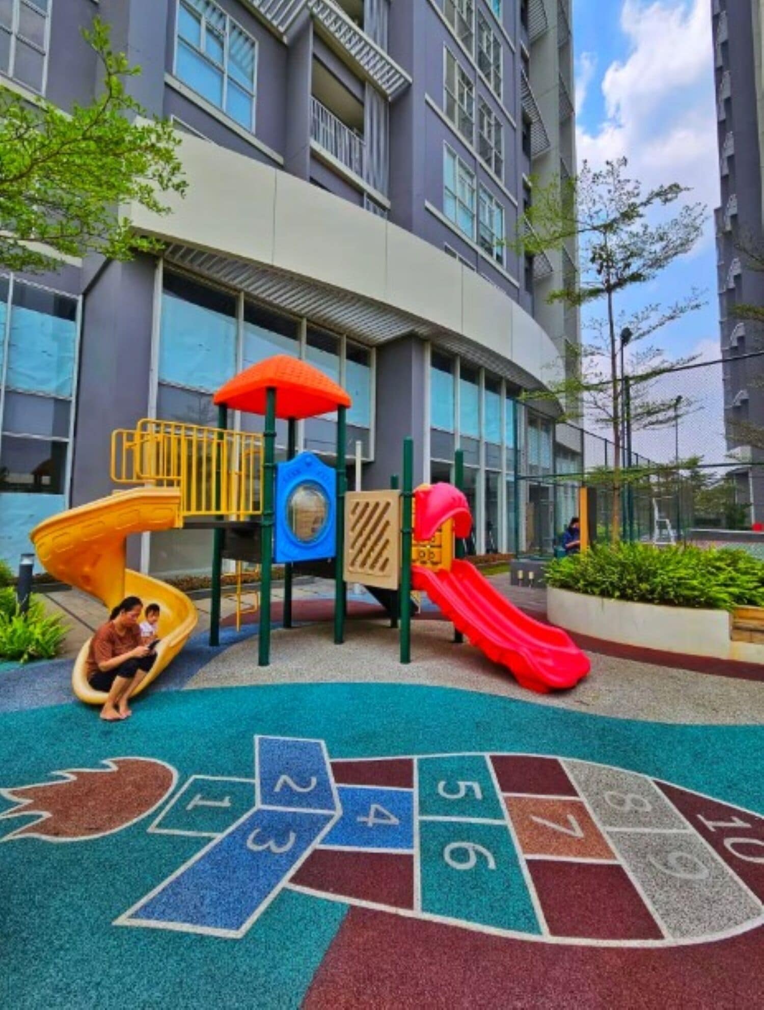 Tempat bermain anak - outdoor