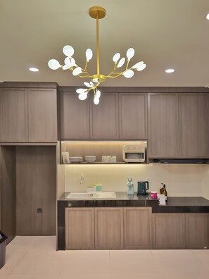 Maison, 3 chambres | Cuisine privée | Réfrigérateur, micro-ondes, plaque de cuisson, cuiseur de riz
