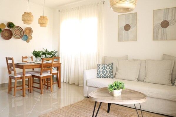 Living area - Apartment with pool near beach and town center. (Bayahíbe)