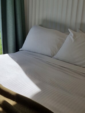 1 dormitori, wifi i roba de llit