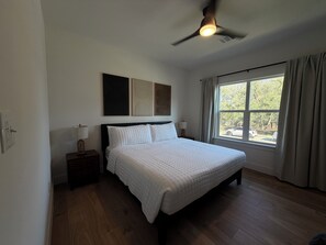 7 bedrooms, iron/ironing board, WiFi, bed sheets