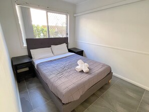 2 bedrooms, WiFi, bed sheets