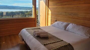 Free WiFi, wheelchair access