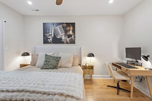 2 bedrooms, iron/ironing board, WiFi, bed sheets