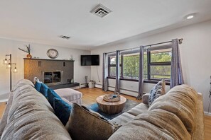Smart TV, fireplace, table football