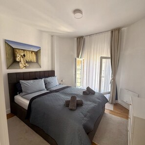 3 Schlafzimmer, Bügeleisen/Bügelbrett, WLAN, Bettwäsche