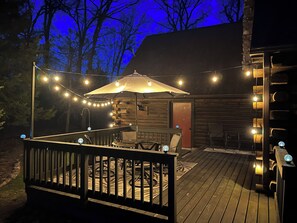 Outdoor dining - Premier Cabin Retreat <2 miles to Sand Valley Golf (Nekoosa)