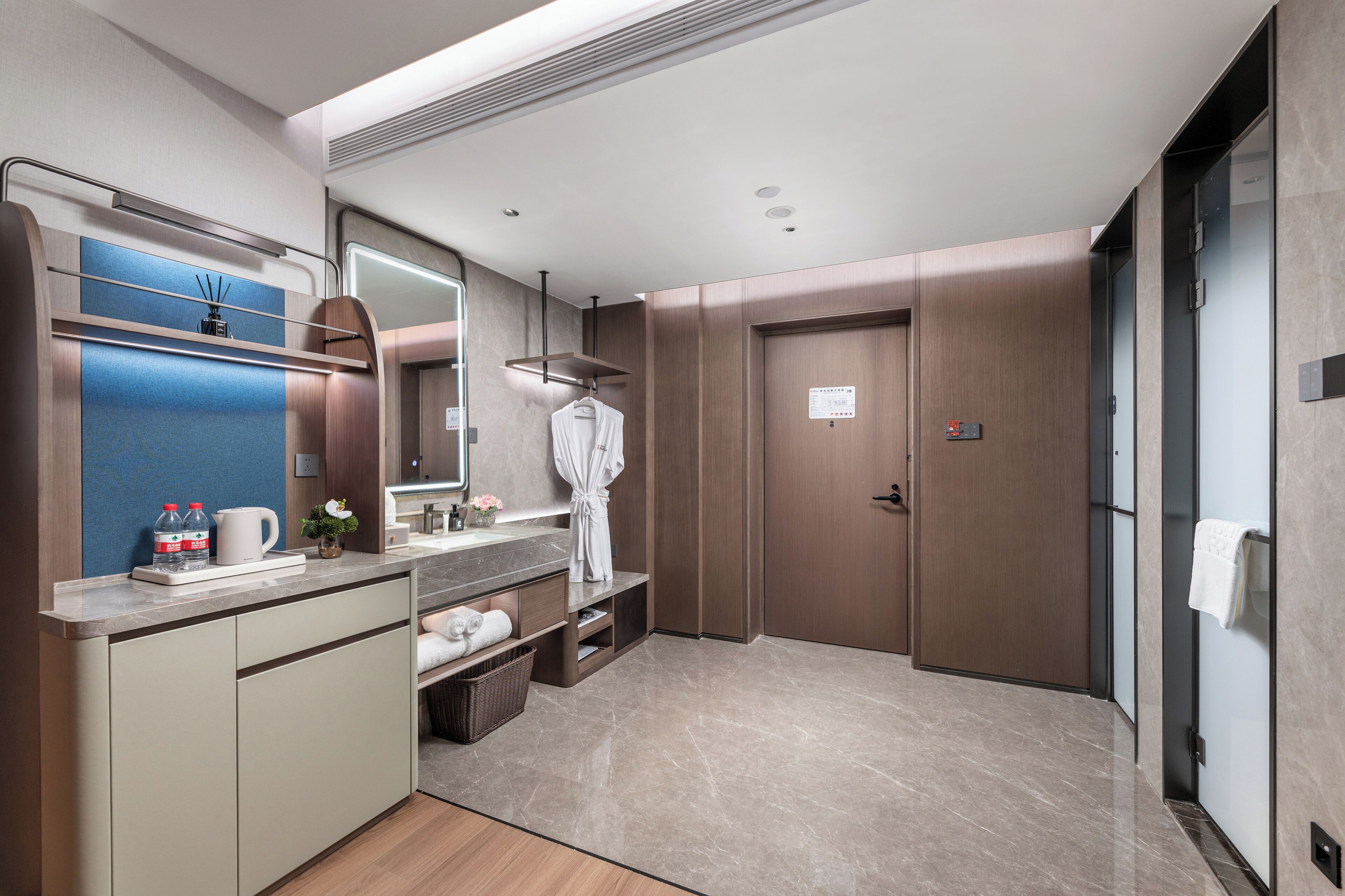 In-room safe, laptop workspace, blackout drapes, soundproofing