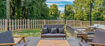Addictive Serenity, The Amazon Escape by Duke University in Downtown
