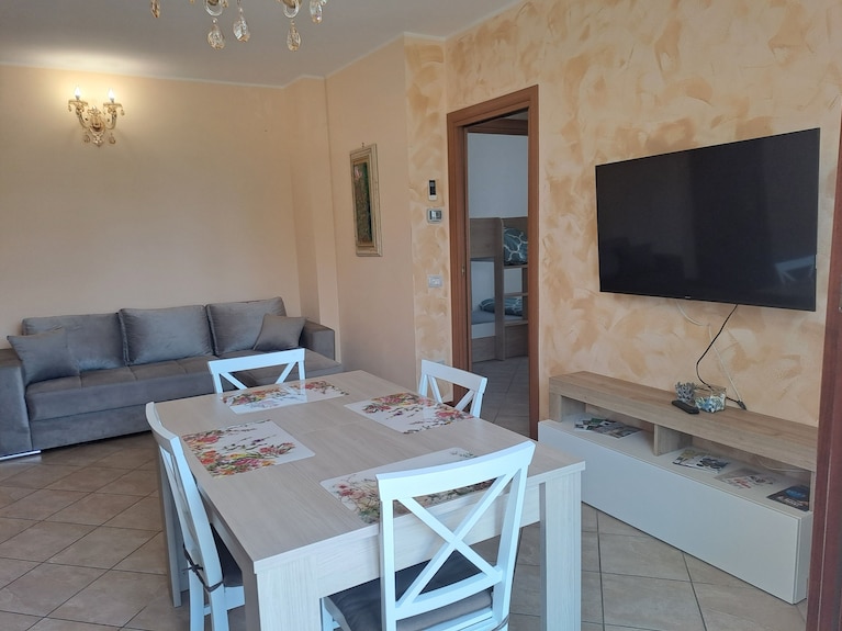 Wonderful 2-bedroom Apartment With Ac In Charming Ravenna - Ravenna