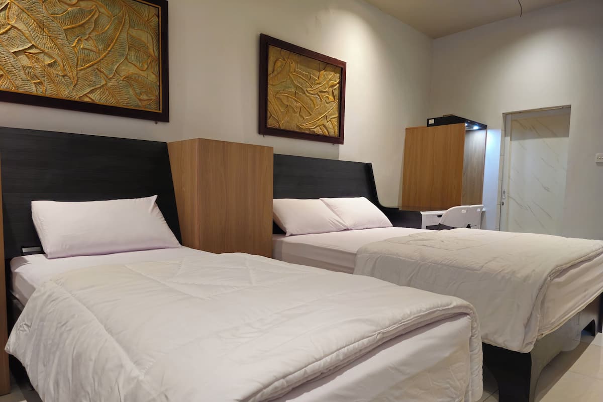 Deluxe Triple Room | Free WiFi