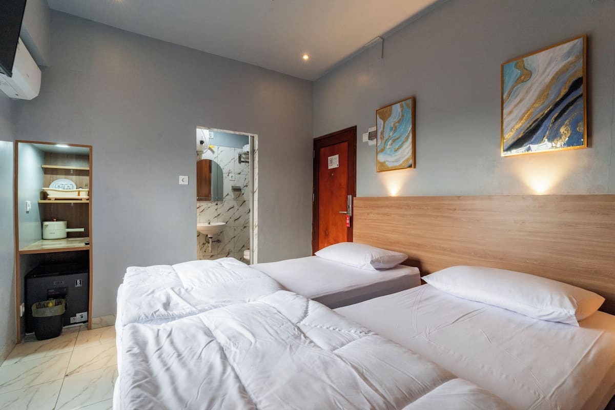 Standard Triple Room | Free WiFi