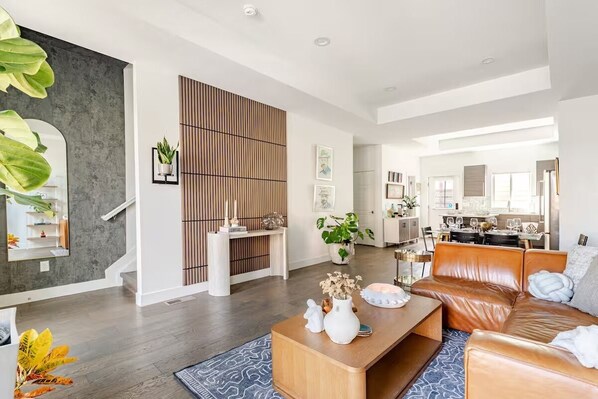 スマートテレビ、PC モニター、プリンター