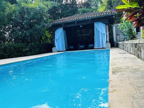 Piscine extérieure