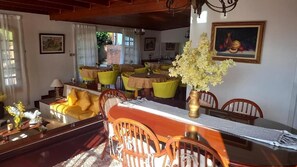 Reception - Village Por do Sol by Concavus (Campos do Jordão)