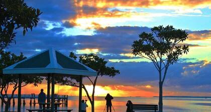 Spacious 4BR Family Home in Capalaba | Local Charm