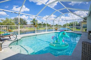 Piscine extérieure, piscine chauffée