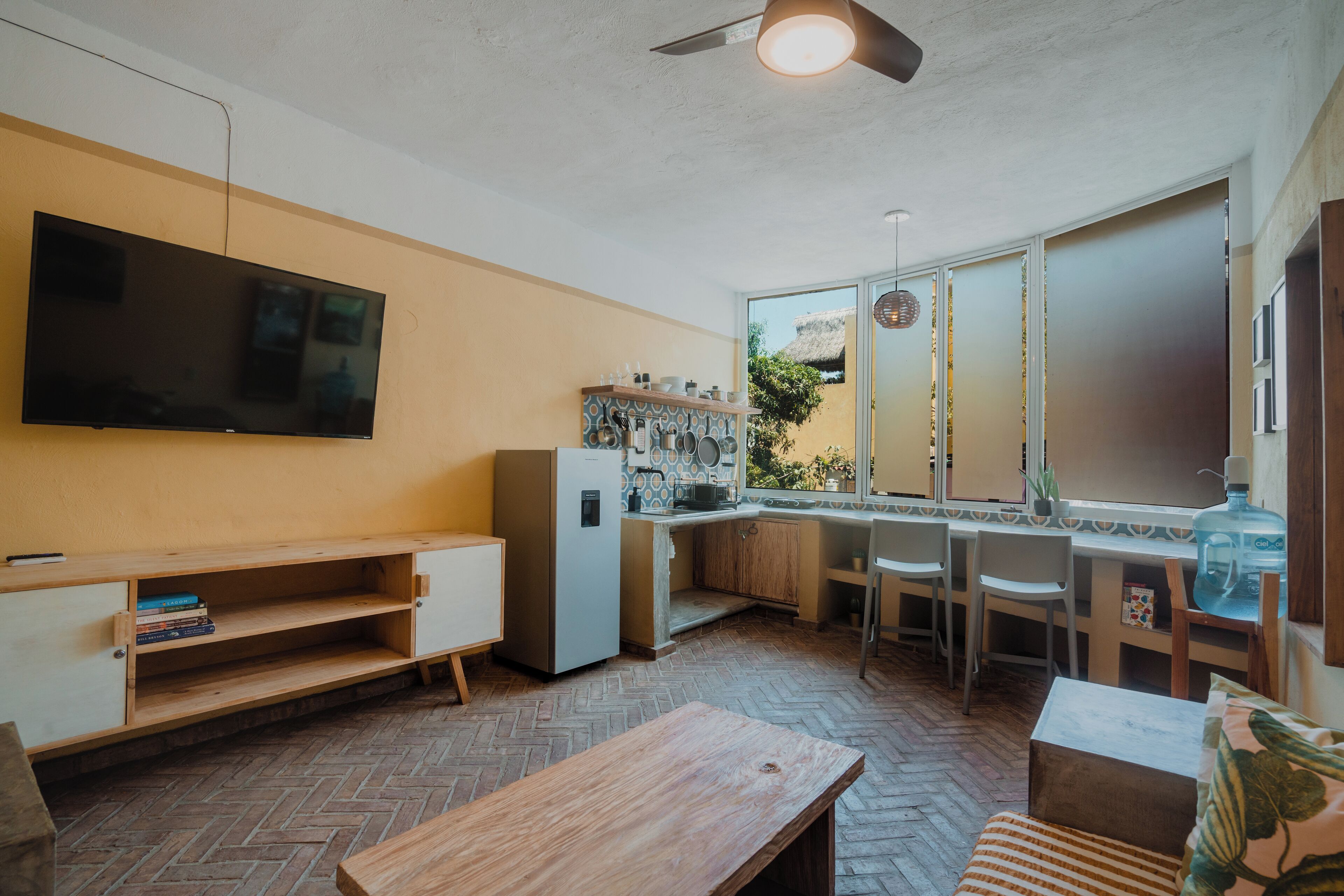 Studio – comfort, hageutsikt | Oppholdsområde