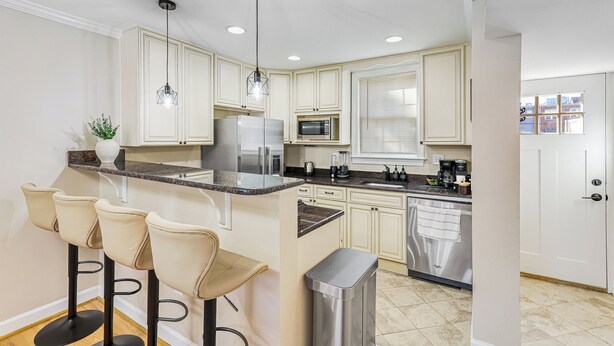 Unclassified image, 1 of 32, button - Modern 3BR Home in Alexandria and 6 min to DCA (Alexandria)