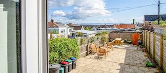Woodville Road - 2 Bedroom House - Mumbles