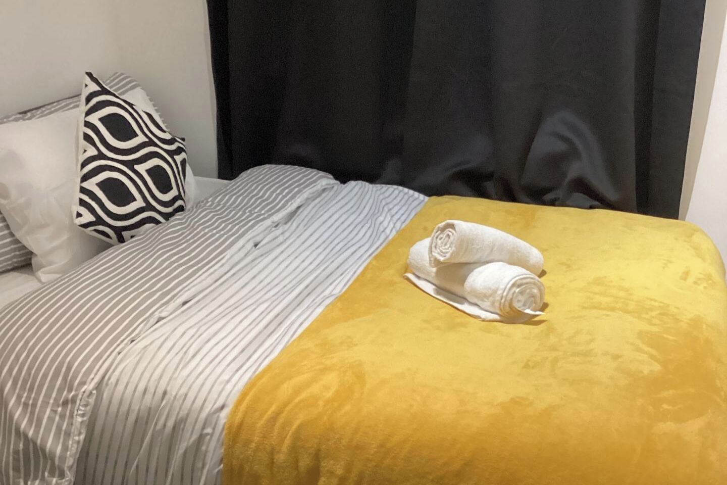 4 dormitorios, tabla de planchar con plancha, wifi y ropa de cama