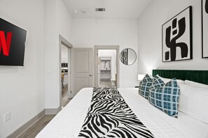1 bedroom, iron/ironing board, travel cot, free WiFi
