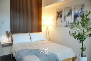 2 slaapkamers, een bureau, een strijkplank/strijkijzer, gratis wifi