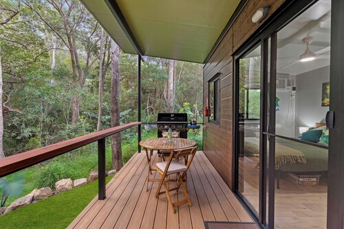 Cabin By The Creek / Hidden Oasis