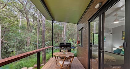 Cabin By The Creek / Hidden Oasis