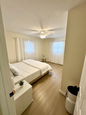 2 bedrooms, iron/ironing board, WiFi, bed sheets