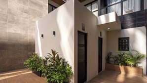 Apartment, 1 Bedroom, Balcony, Ocean View | Property grounds