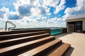 Apartment, 1 Bedroom, Balcony, Ocean View | Property grounds