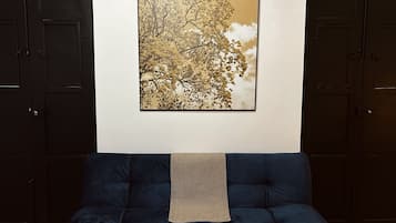 Suite Junior, vista città | Una cassaforte in camera, una scrivania, Wi-Fi gratuito, lenzuola