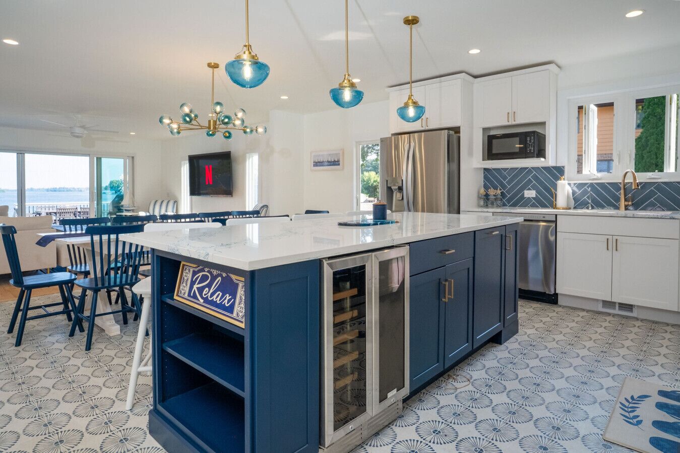 冰箱、微波炉、烤箱、炉灶