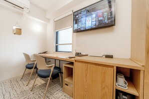 Zweibettzimmer, Nichtraucher | Daunenbettdecken, Zimmersafe, Schreibtisch