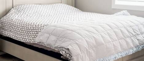 1 chambre, fer et planche Ă repasser, Wi-Fi, draps fournis