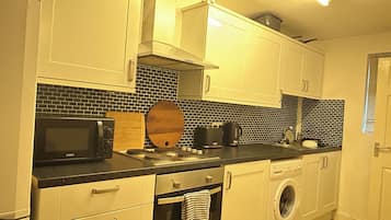 Deluxe Apartment | Private kitchen