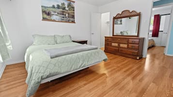 3 dormitoris, planxa i posts de planxar, wifi gratuïta i roba de llit