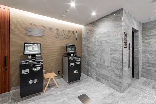 Henn Na Hotel Express Osaka Namba Nipponbashi Annex - Osaka