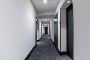 Hallway - Henn na Hotel Express Osaka Namba Nipponbashi Annex (Osaka)