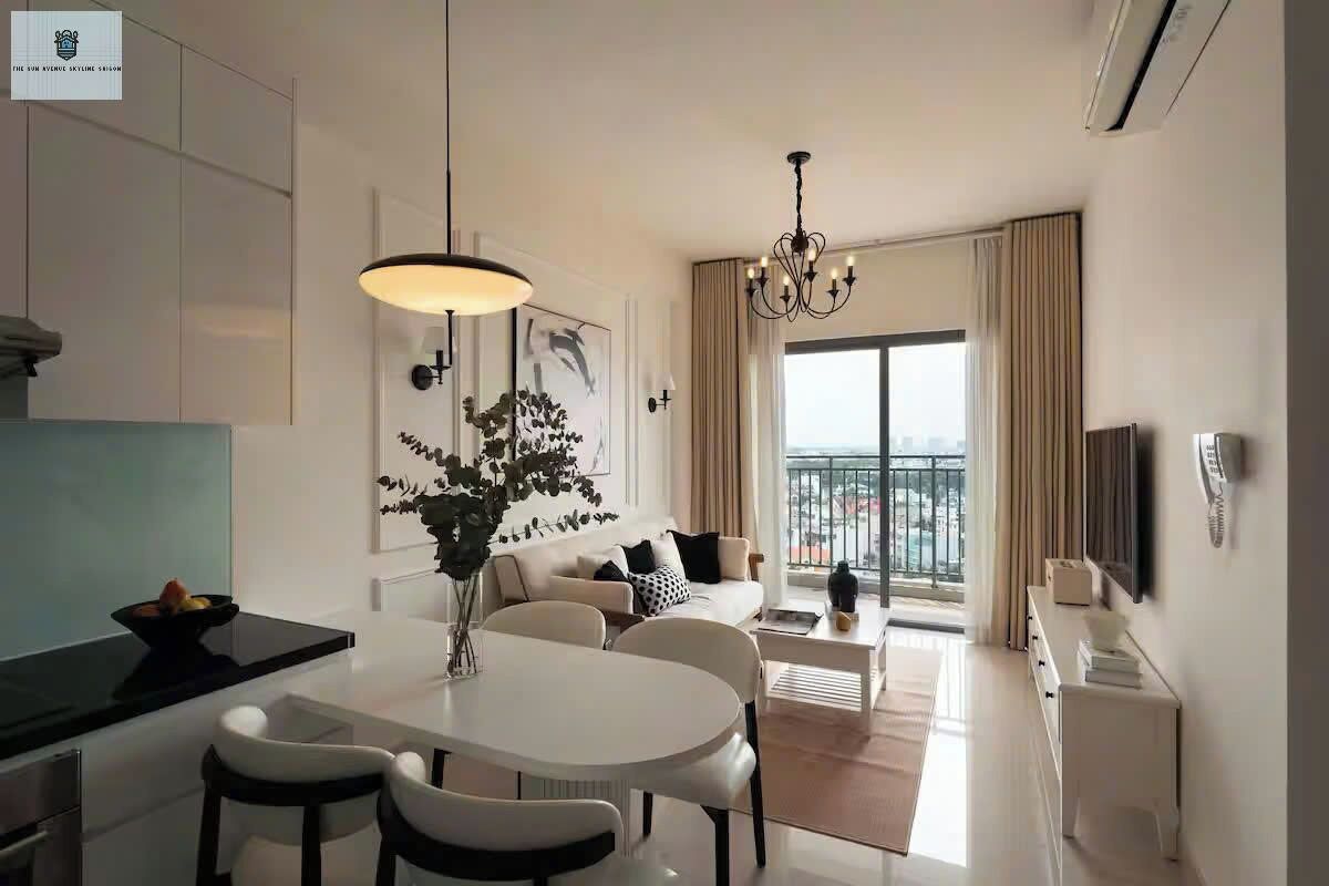 Apartamento Premium, 2 habitaciones, cocina, vistas a la ciudad | Zona de estar | Televisión de 16 pulgadas con canales digitales