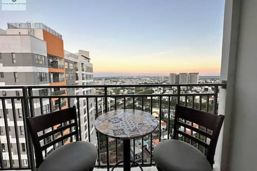 Deluxe Apartment, 3 Bedrooms, Kitchen, City View | Terrace/patio