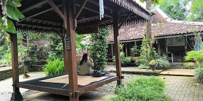 Ndalem Pengkok Homestay