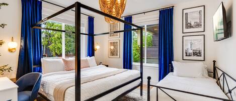 7 habitaciones, tabla de planchar con plancha, wifi y ropa de cama