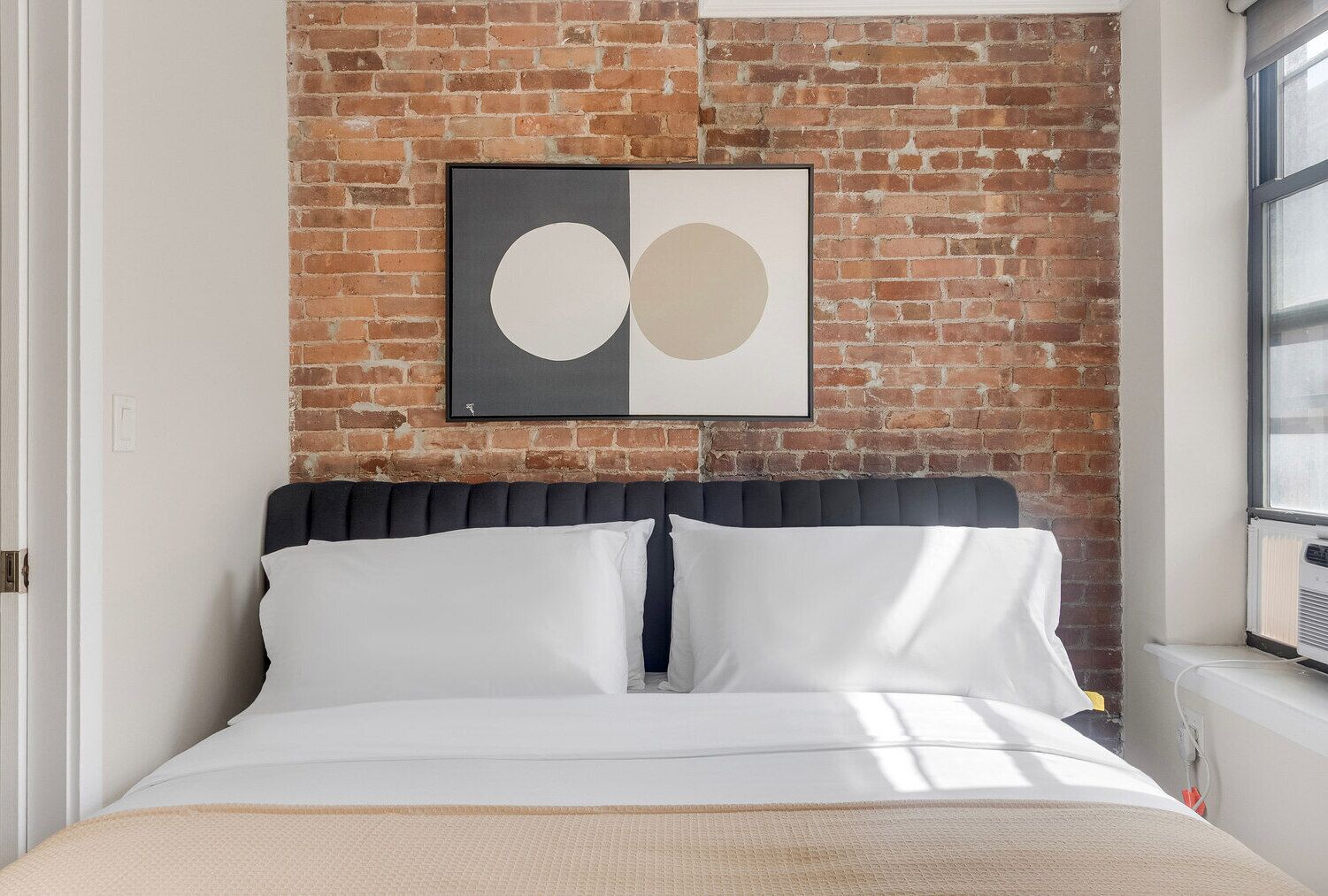 2 chambres, fer et planche à repasser, Wi-Fi, draps fournis